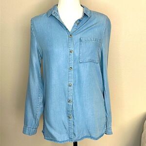 Woman’s Cotton on button up Denim look Size XS